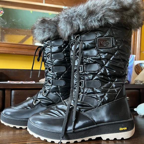 Olang Olantex 
Black Winter Boots with Faux Fur Trim - Picture 1 of 3